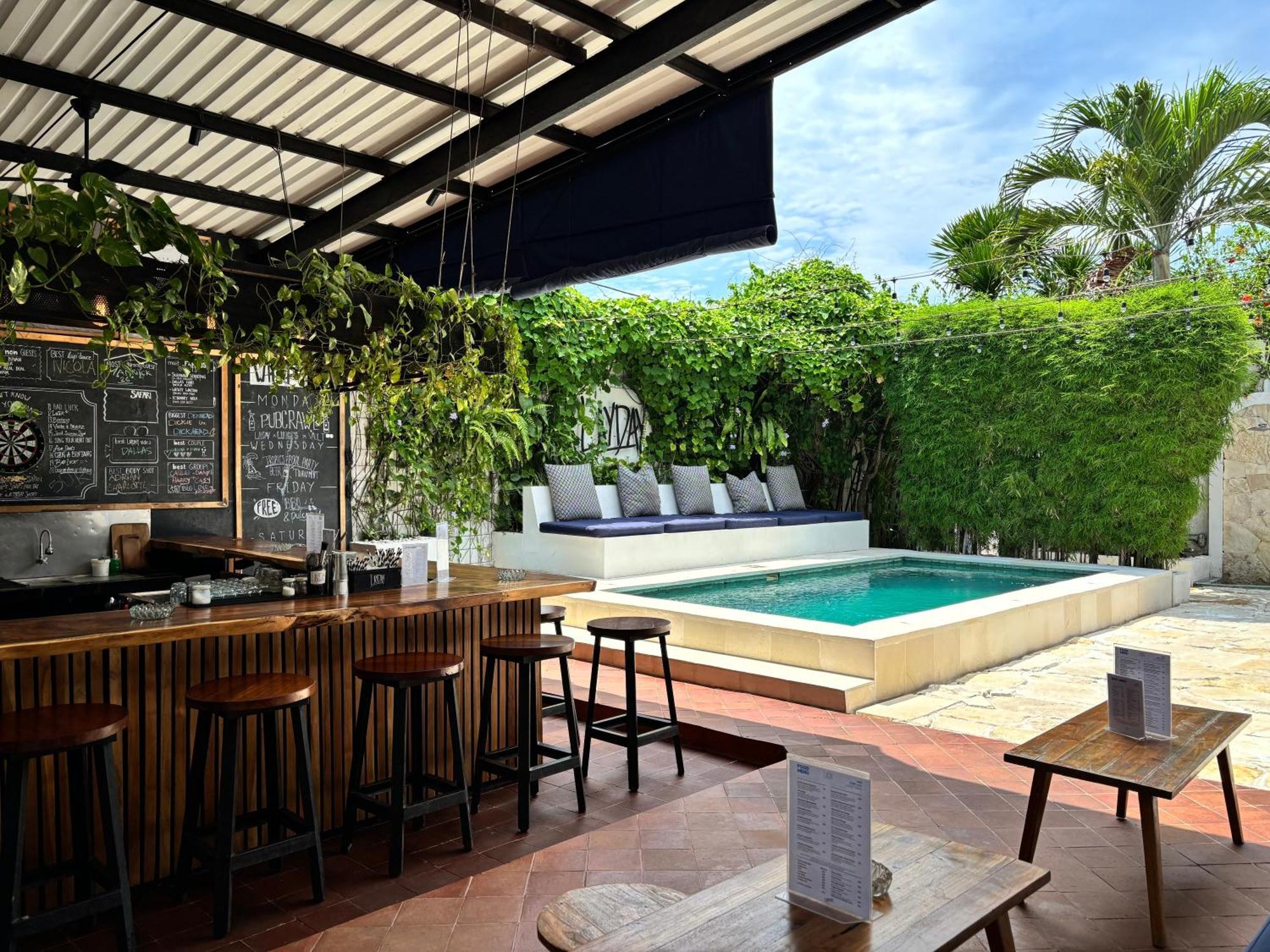 Lay Day Hostel Canggu Exterior photo
